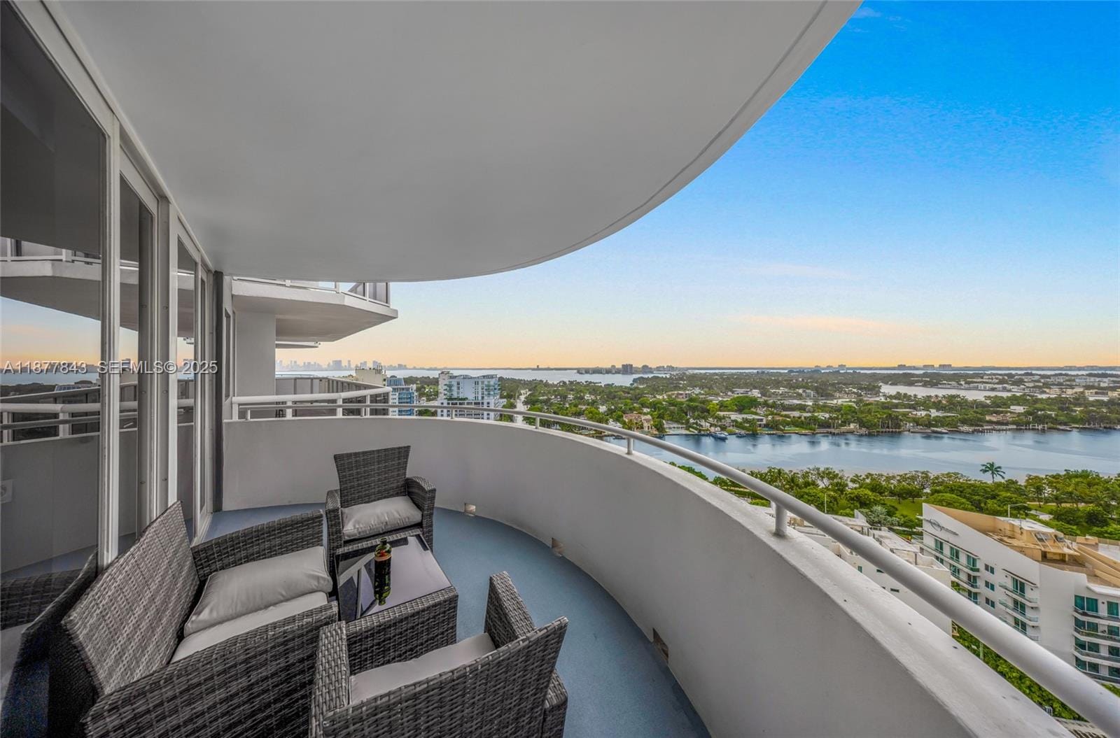 6301 Collins Avenue 2107, Miami Beach, FL 33141 photo 27