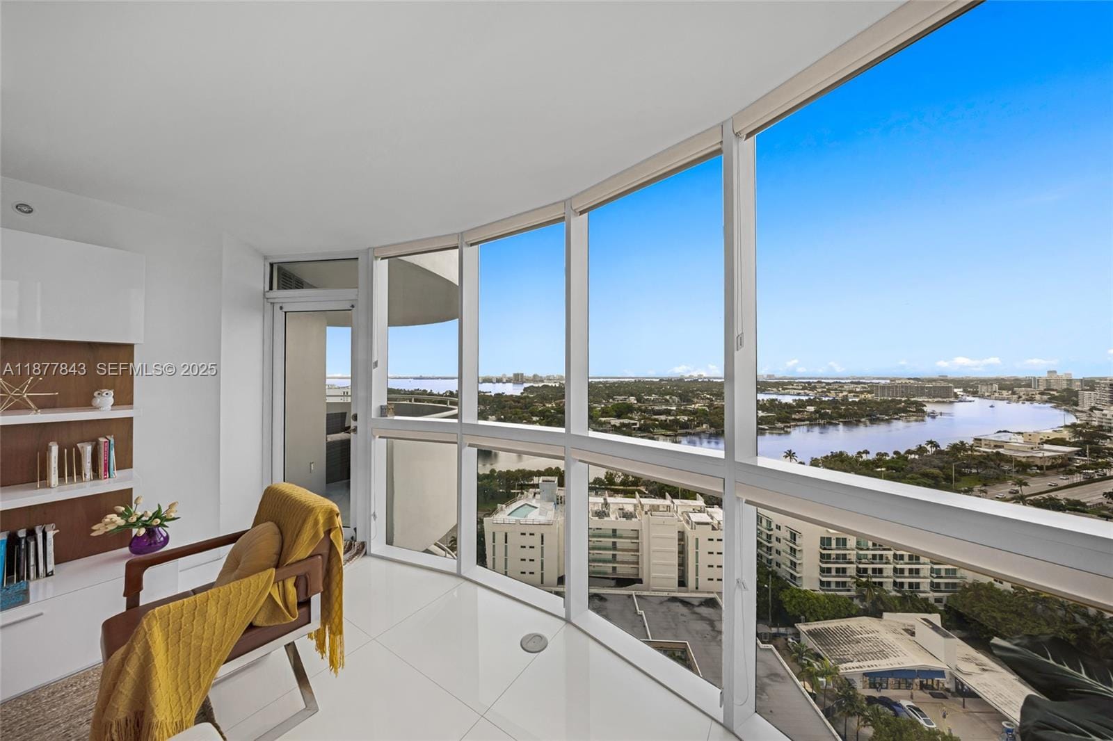 6301 Collins Avenue 2107 — photo 4