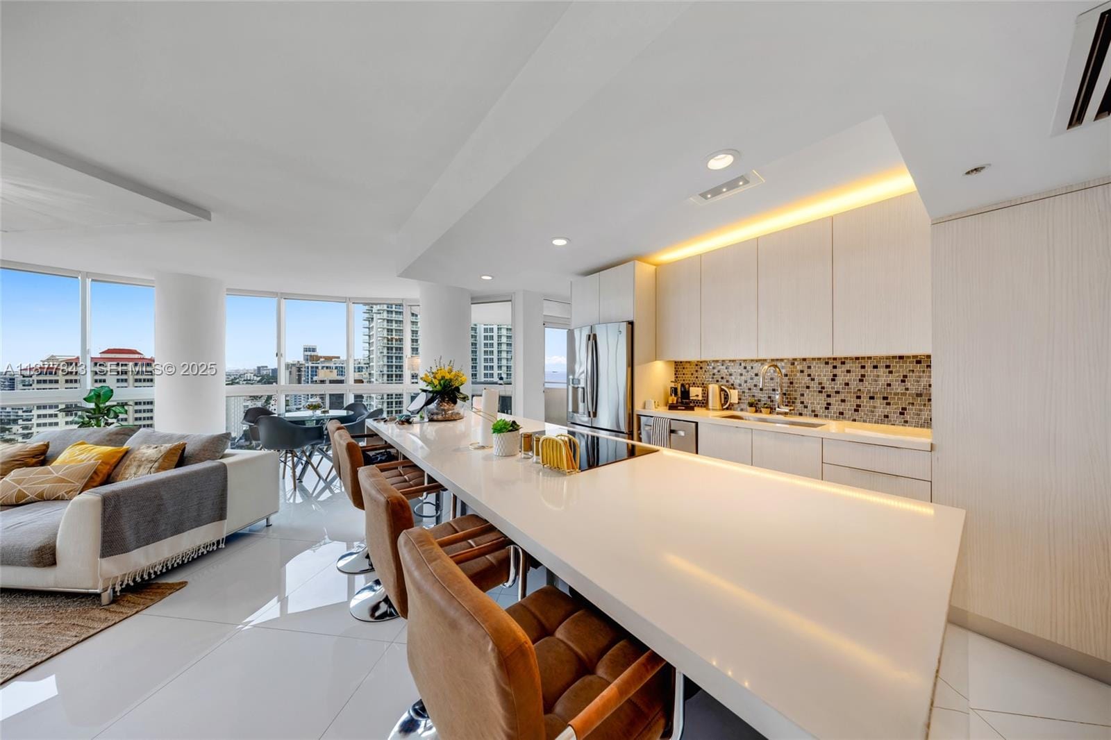 6301 Collins Avenue 2107 — photo 10