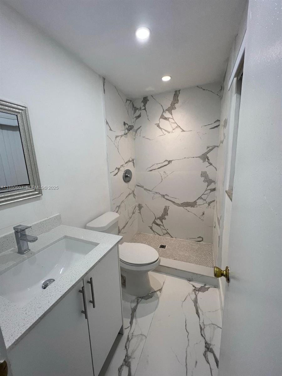 222 SW 8th Street C — photo 3