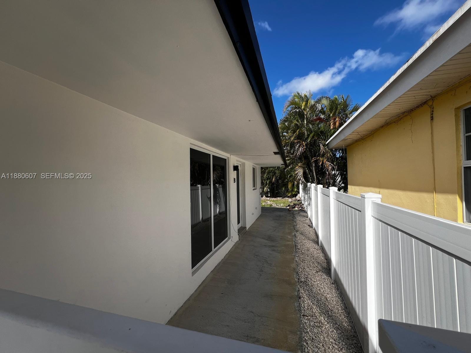 222 SW 8th Street C — photo 9