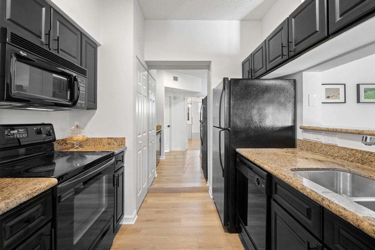 2414 Tuscany Way, Boynton Beach, FL 33435 photo 10