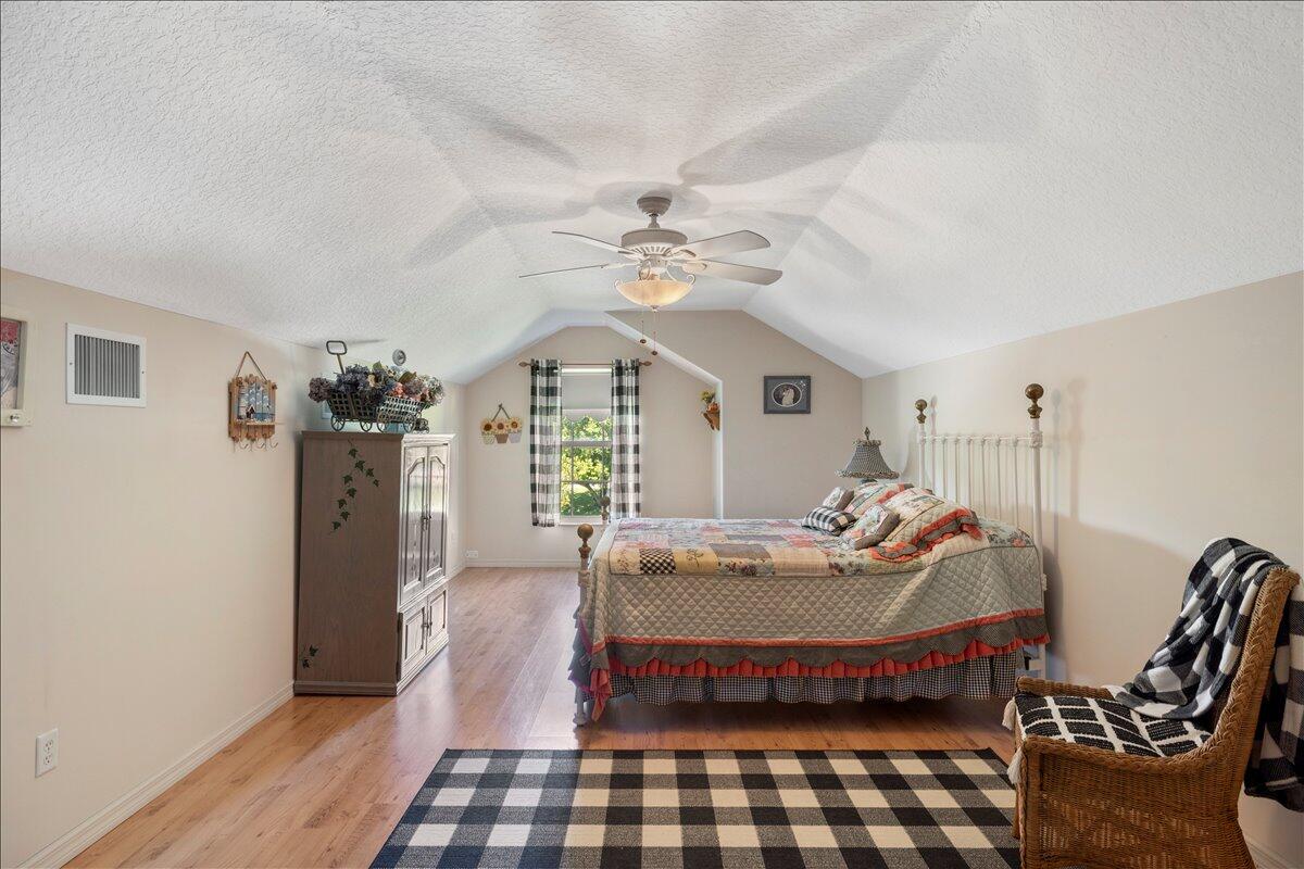 930 90th Avenue, Vero Beach, FL 32966 photo 29