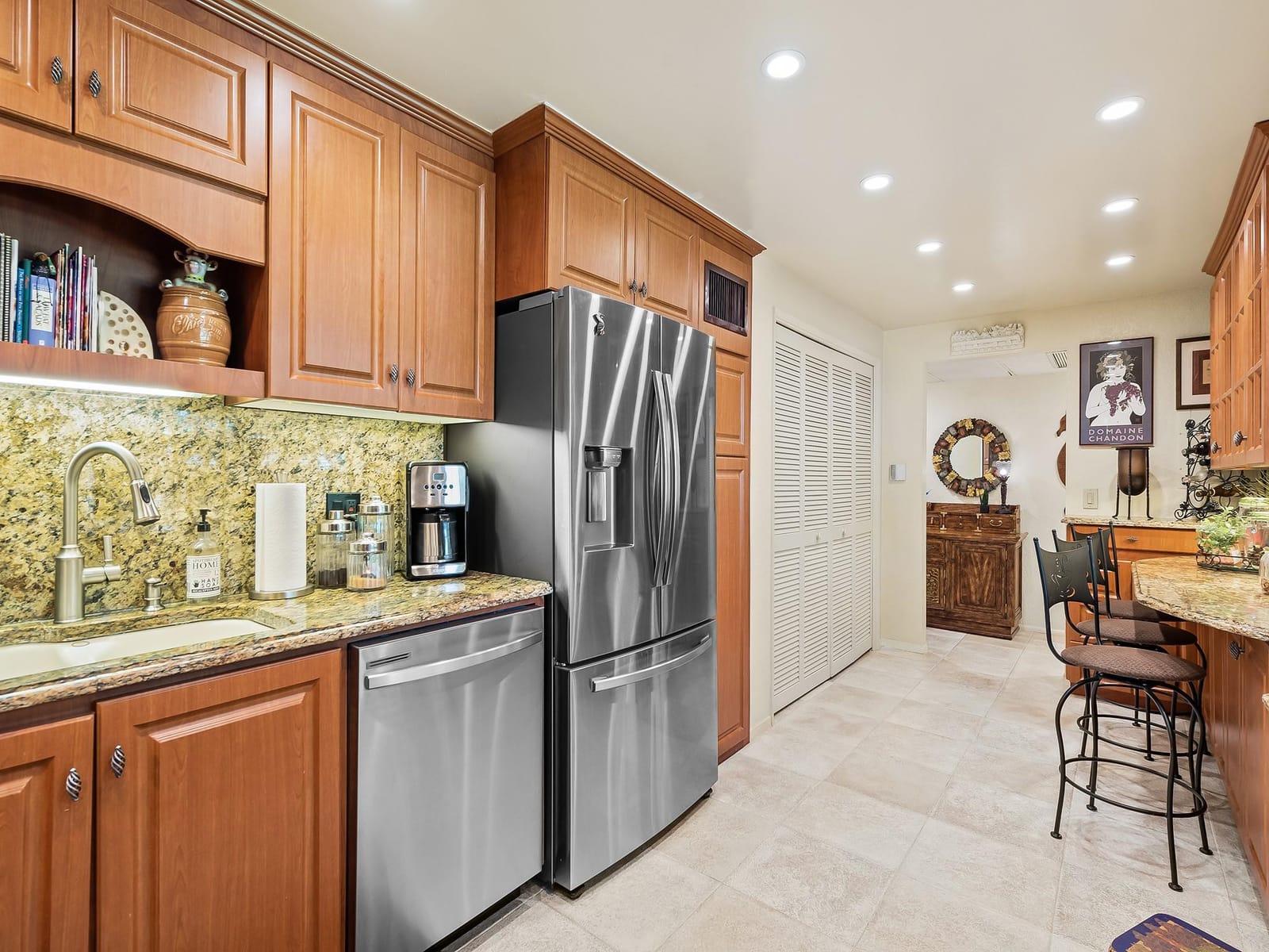 4221 W Palm Aire Drive 102 — photo 3