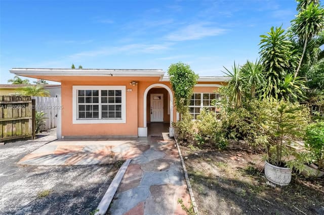 531 NE 58th Street, sold in Collier Estates 1st Add, Oakland Park, FL