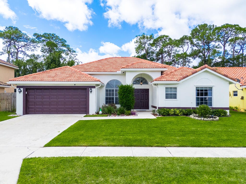 5549 Descartes Circle, Boynton Beach, FL 33472