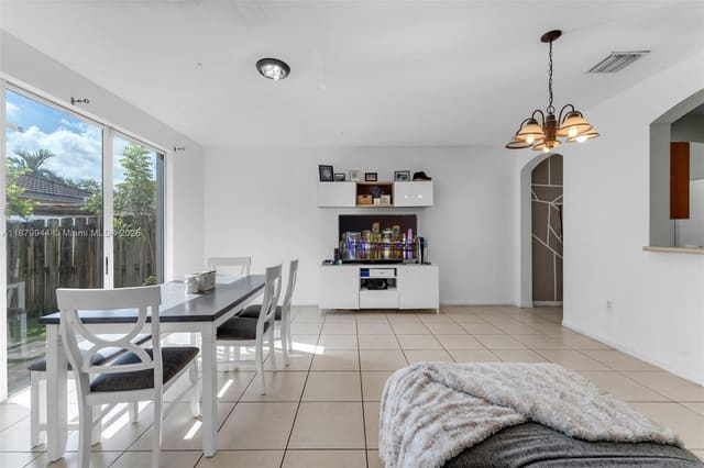 1025 NE 42nd Terrace, Homestead, FL 33033