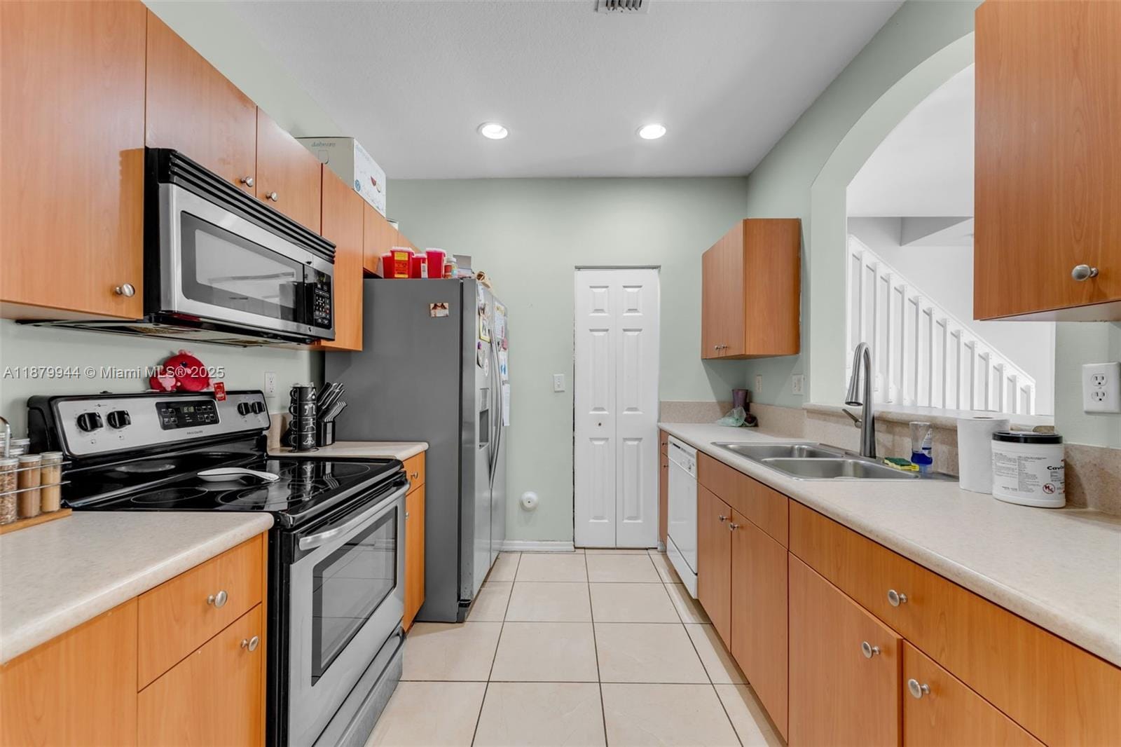 1025 NE 42nd Terrace, Homestead, FL 33033 photo 2