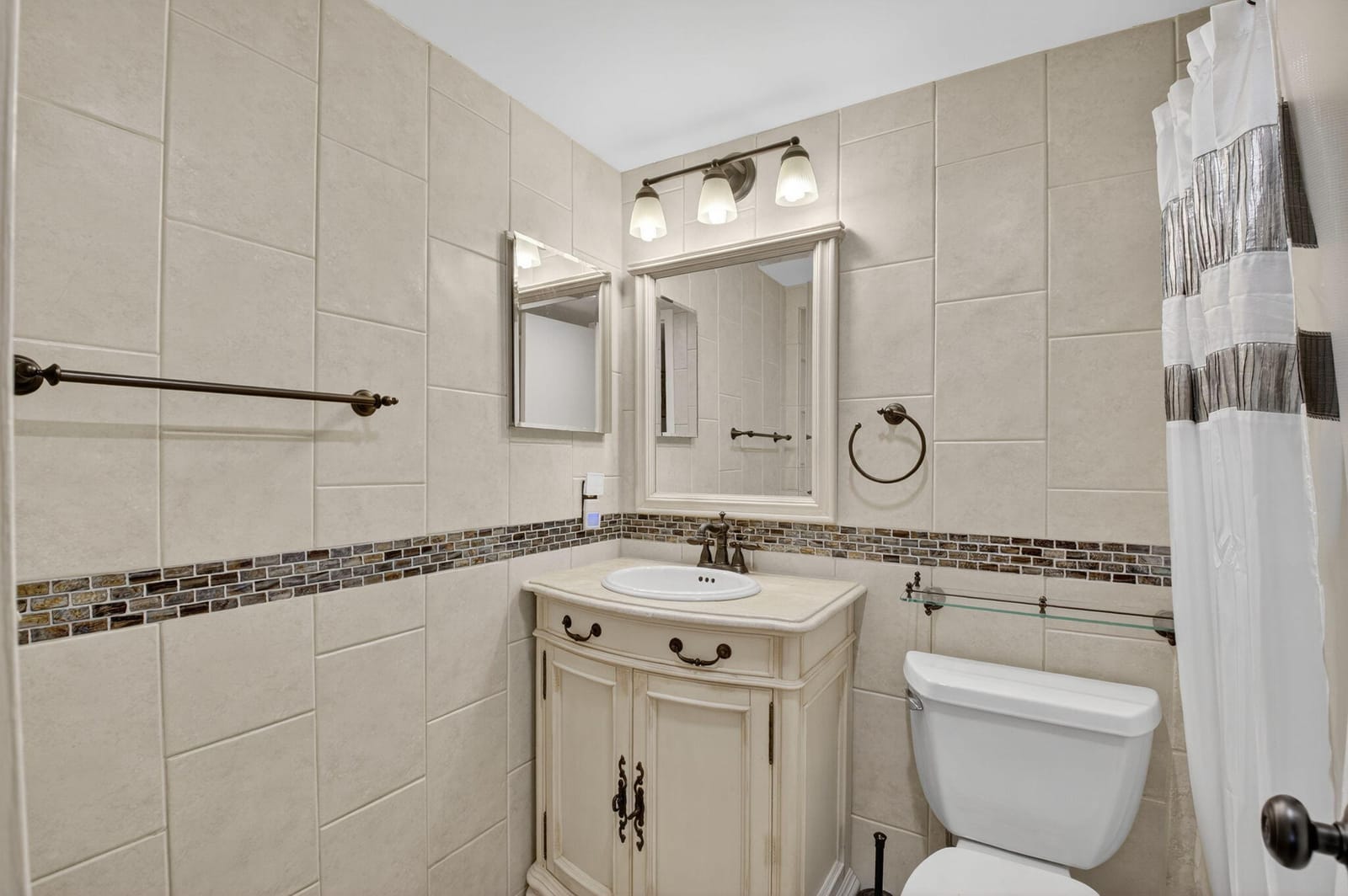 125 Suffolk C, Boca Raton, FL 33434 photo 17