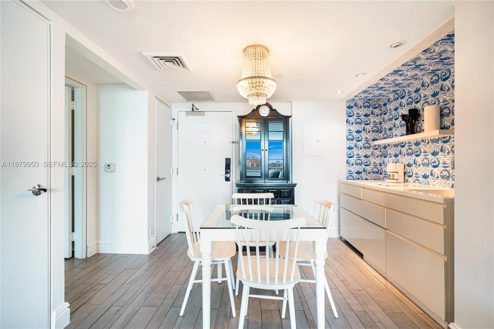 1100 West Avenue 721 — photo 5