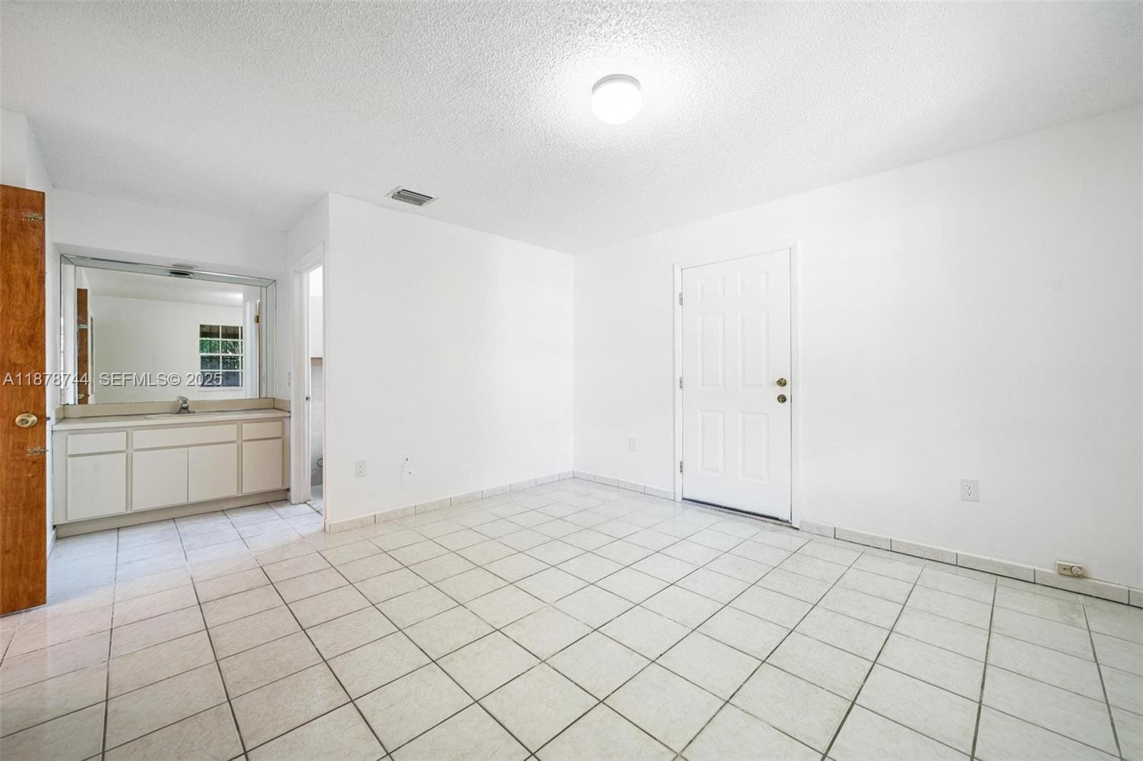 22 NW 59th Court, Miami, FL 33126 photo 8