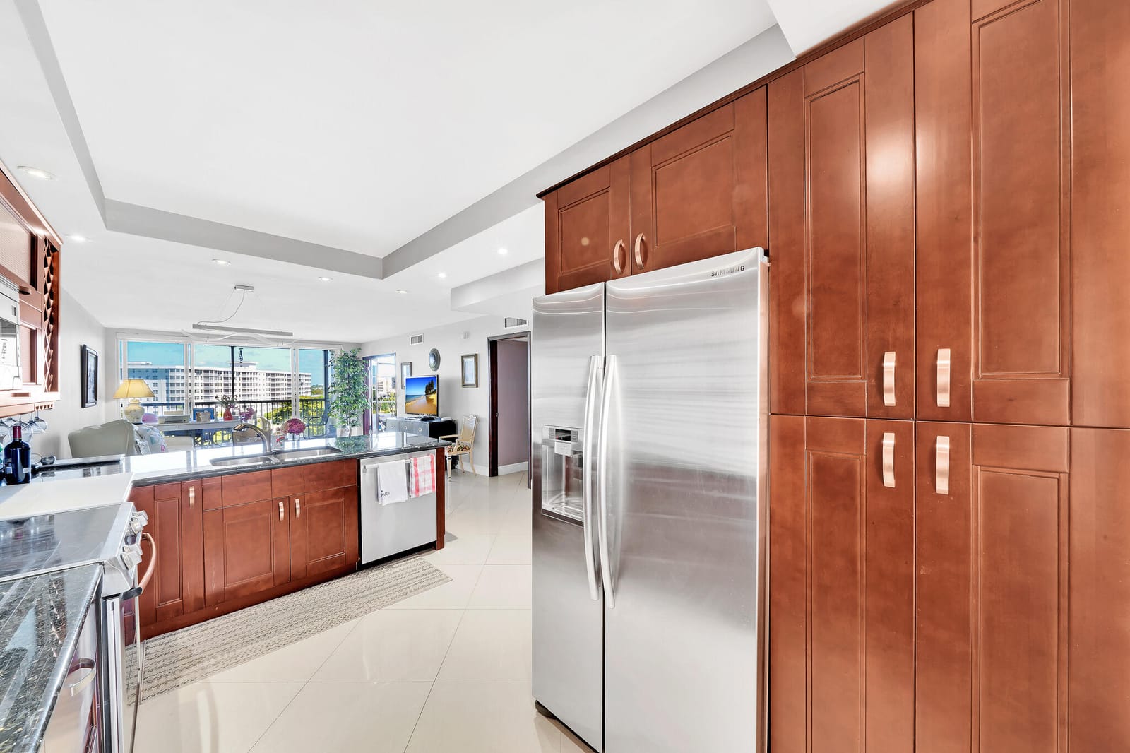 2940 N Course Drive 811, Pompano Beach, FL 33069 photo 5