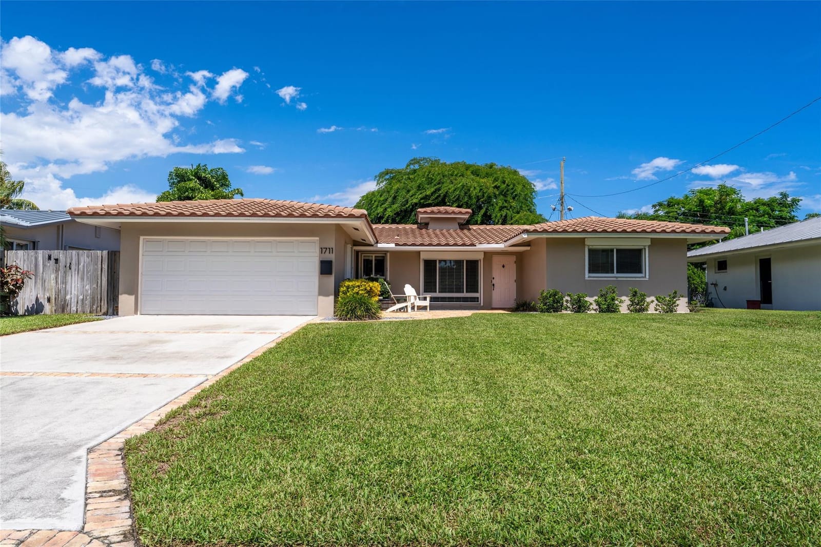 1711 NE 40th Court, Oakland Park, FL 33334