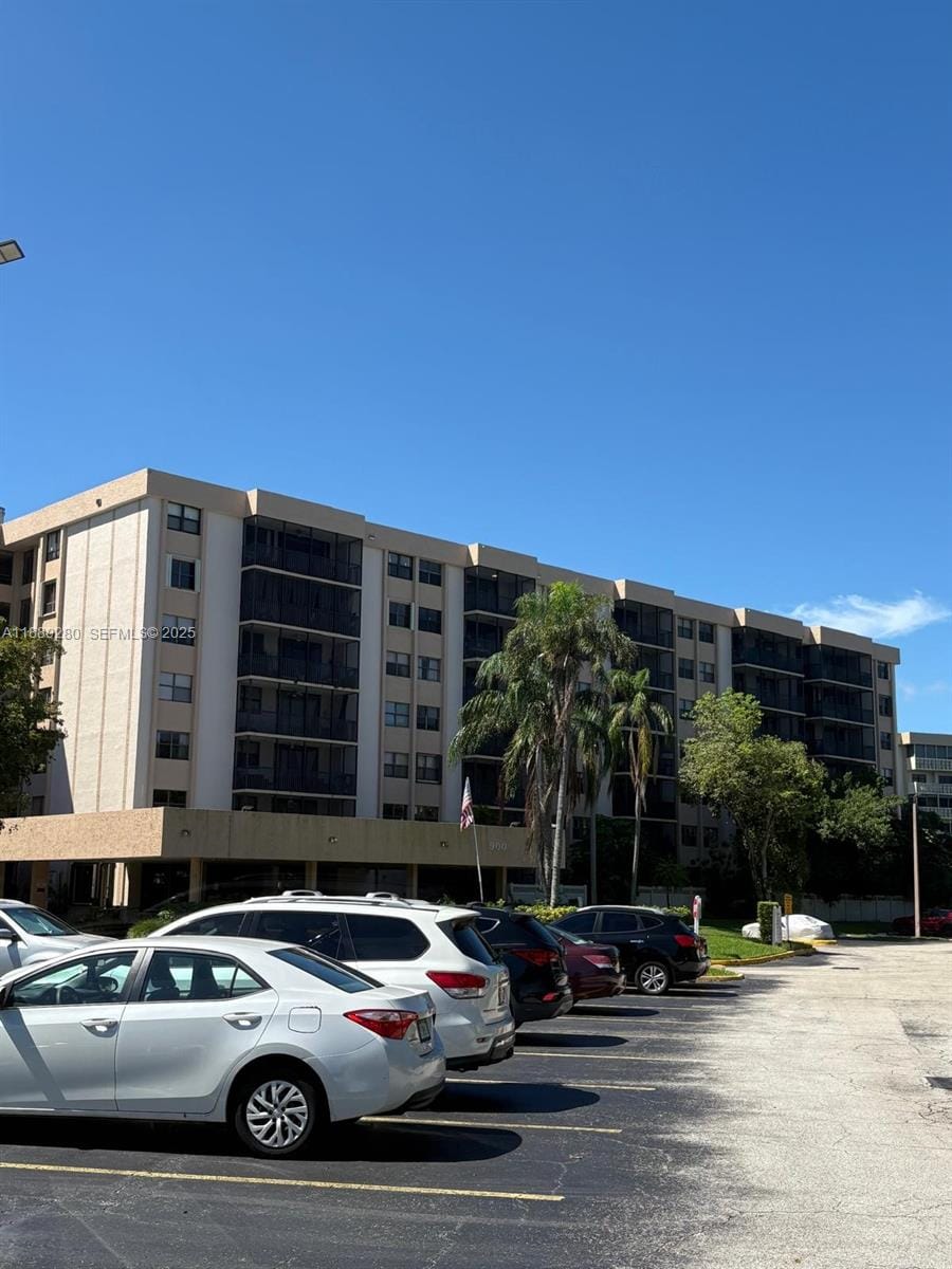 900 NE 195th Street 702, Miami, FL 33179 photo 26