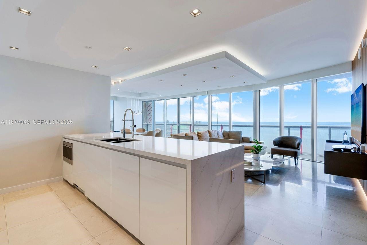 465 Brickell Avenue 4801, Miami, FL 33131 photo 11