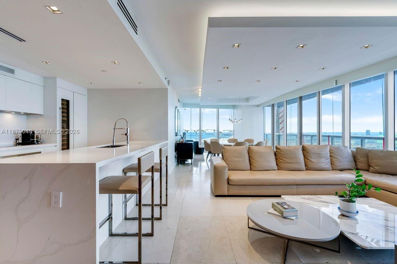 465 Brickell Avenue 4801, Miami, FL 33131 photo 27