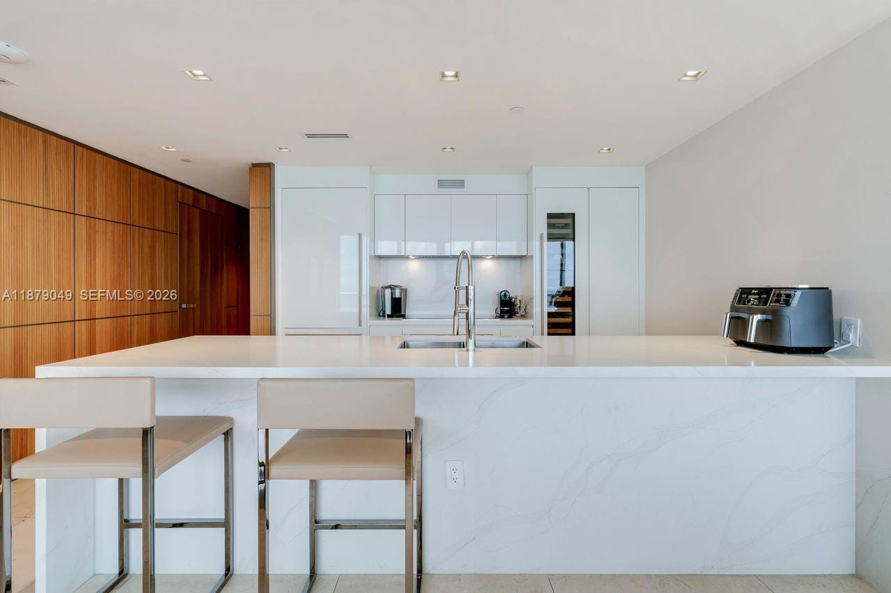 465 Brickell Avenue 4801, Miami, FL 33131 photo 4