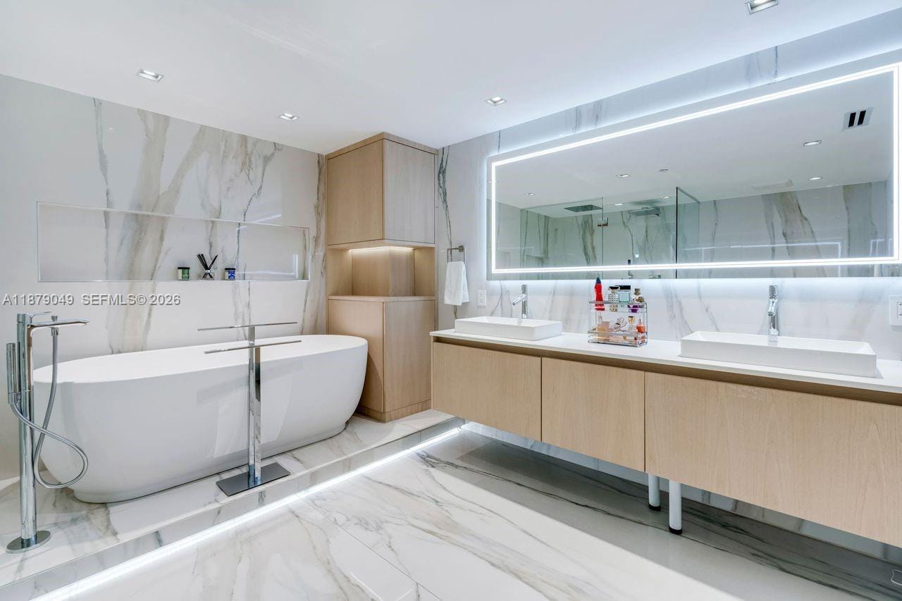 465 Brickell Avenue 4801, Miami, FL 33131 photo 7