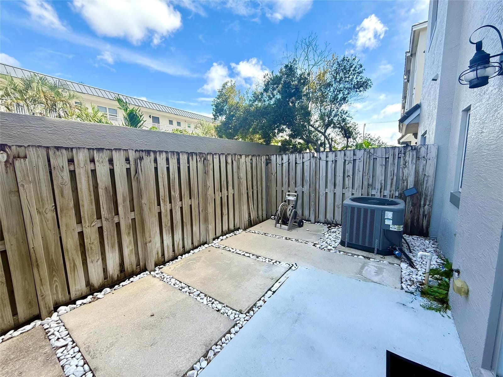 1951 Coral Heights Boulevard 402, Oakland Park, FL 33308 photo 17