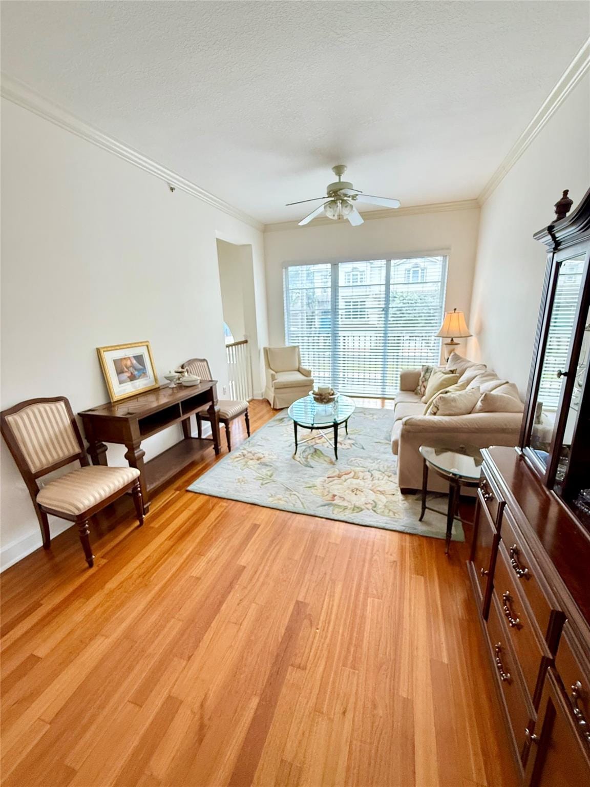 1951 Coral Heights Boulevard 402 — photo 5