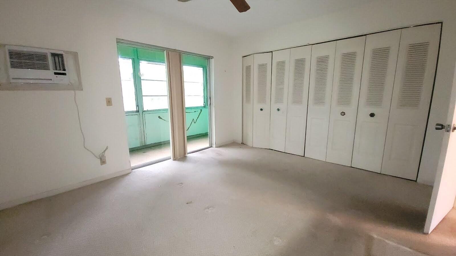 208 Kent M — photo 11