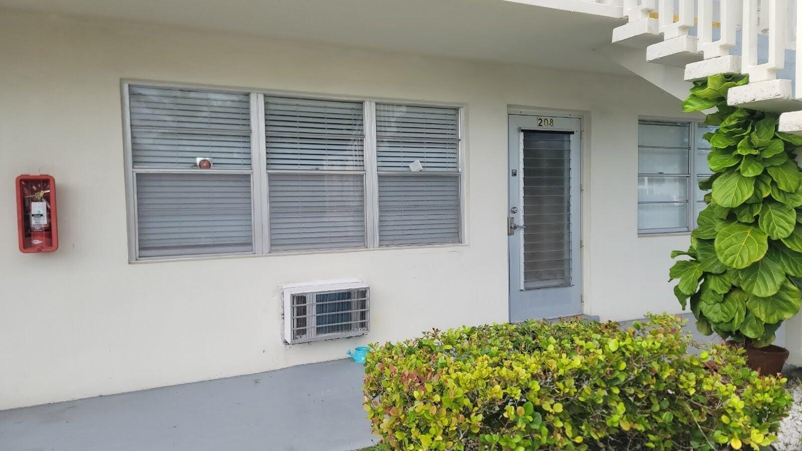 208 Kent M, West Palm Beach, FL 33417 photo 16