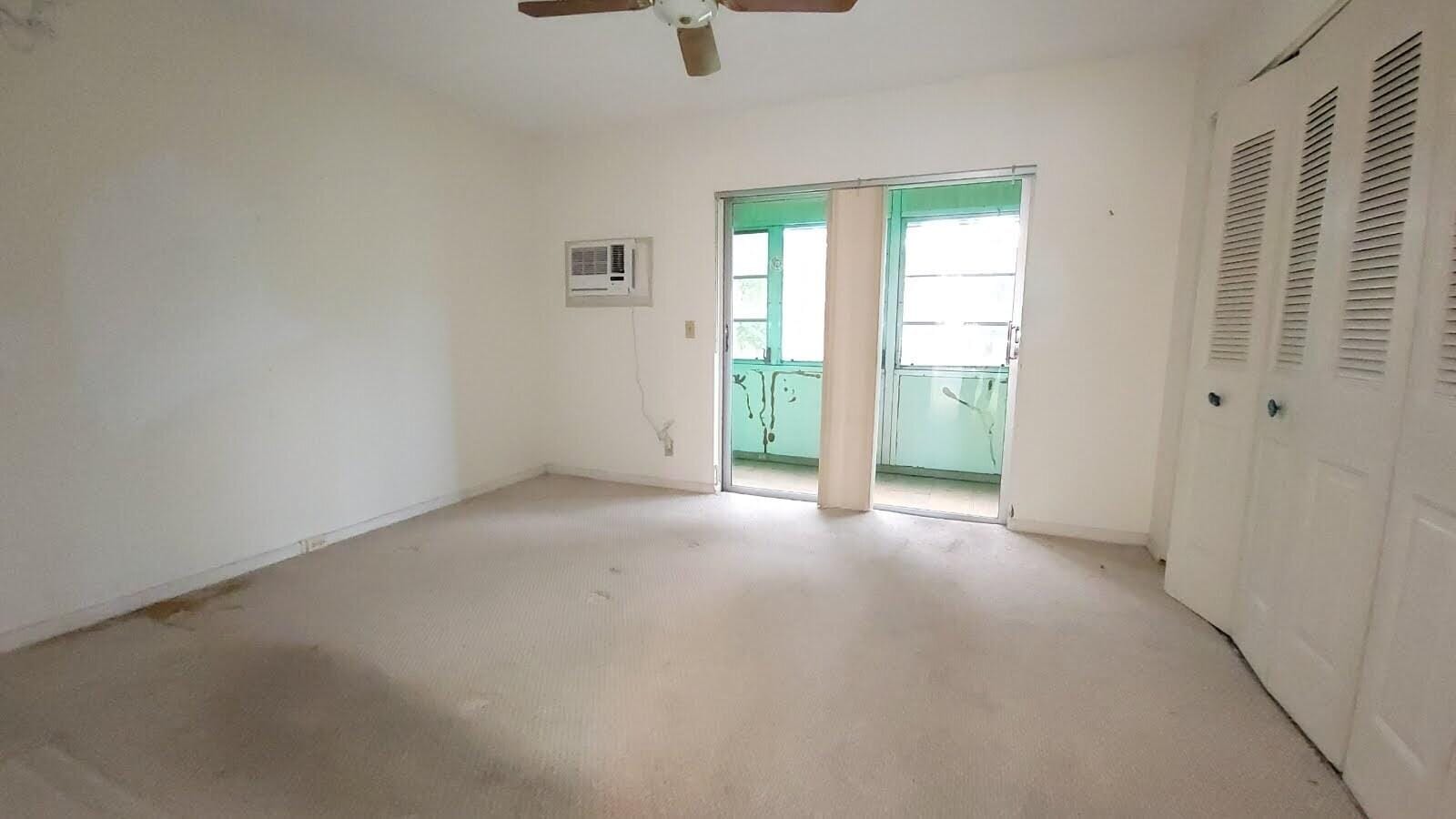 208 Kent M — photo 10