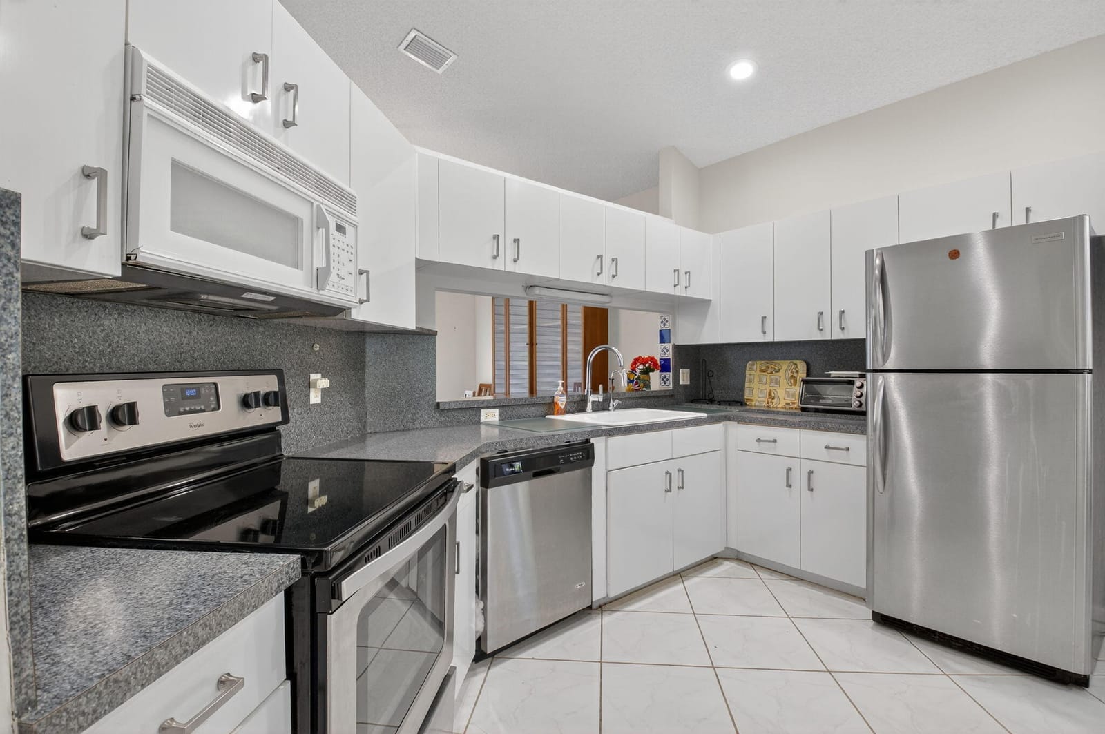 7613 Lexington Club Boulevard A — photo 11