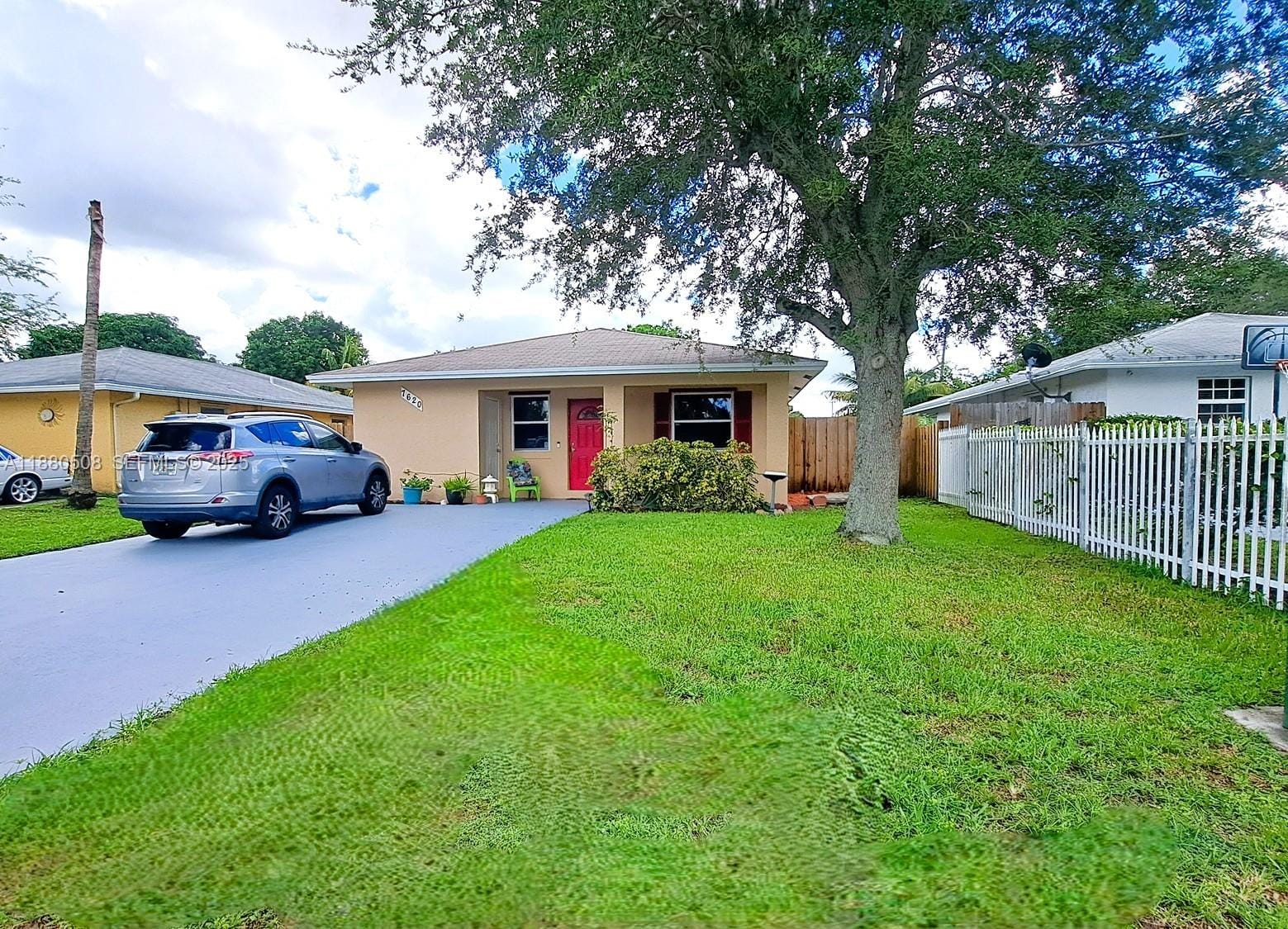 7620 NW 32nd Place, Davie, FL 33024 photo 17