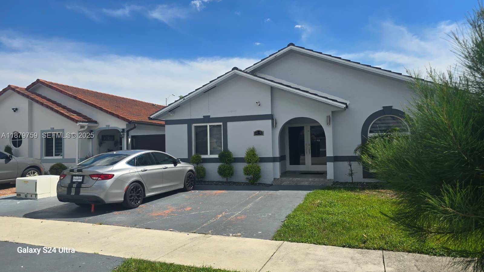 3240 W 76th Place, Hialeah, FL 33018 photo 2
