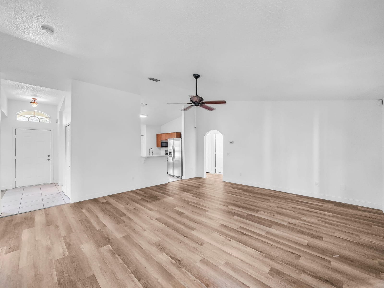 5323 NW Perez Court — photo 5