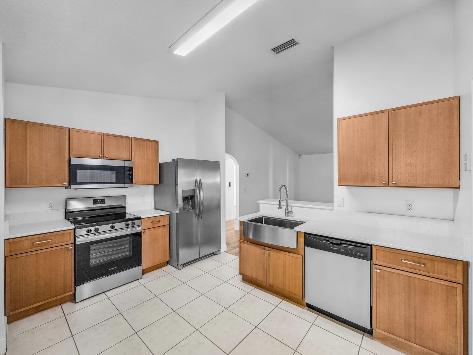5323 NW Perez Court — photo 7