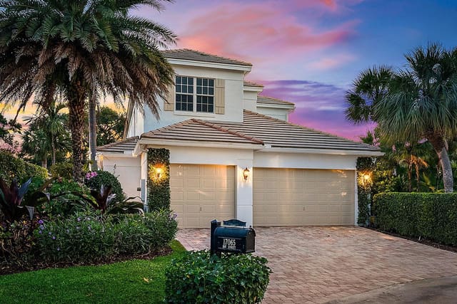 17065 Bay Street, Jupiter, FL 33477