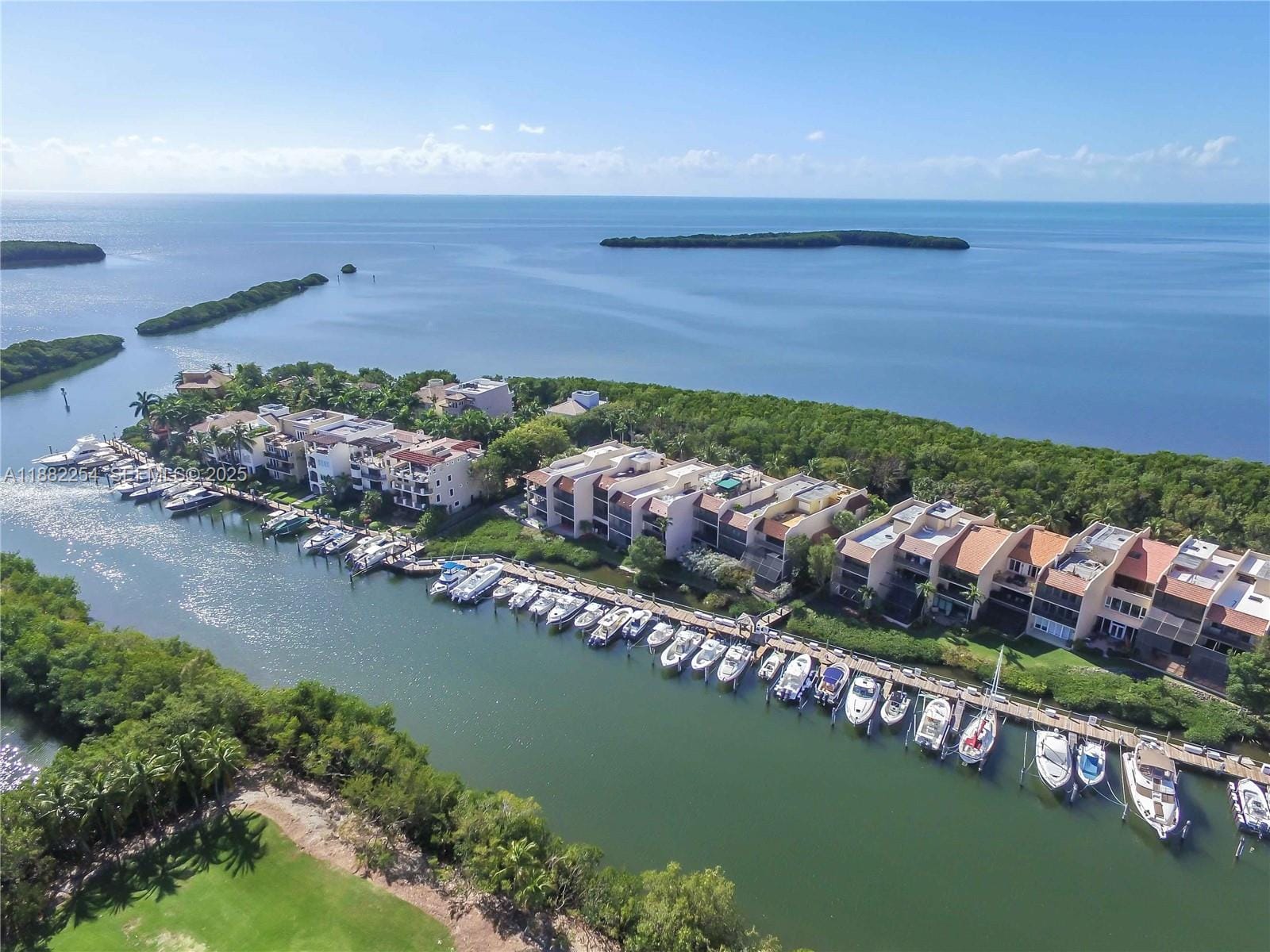 5863 Paradise Point Drive — photo 2