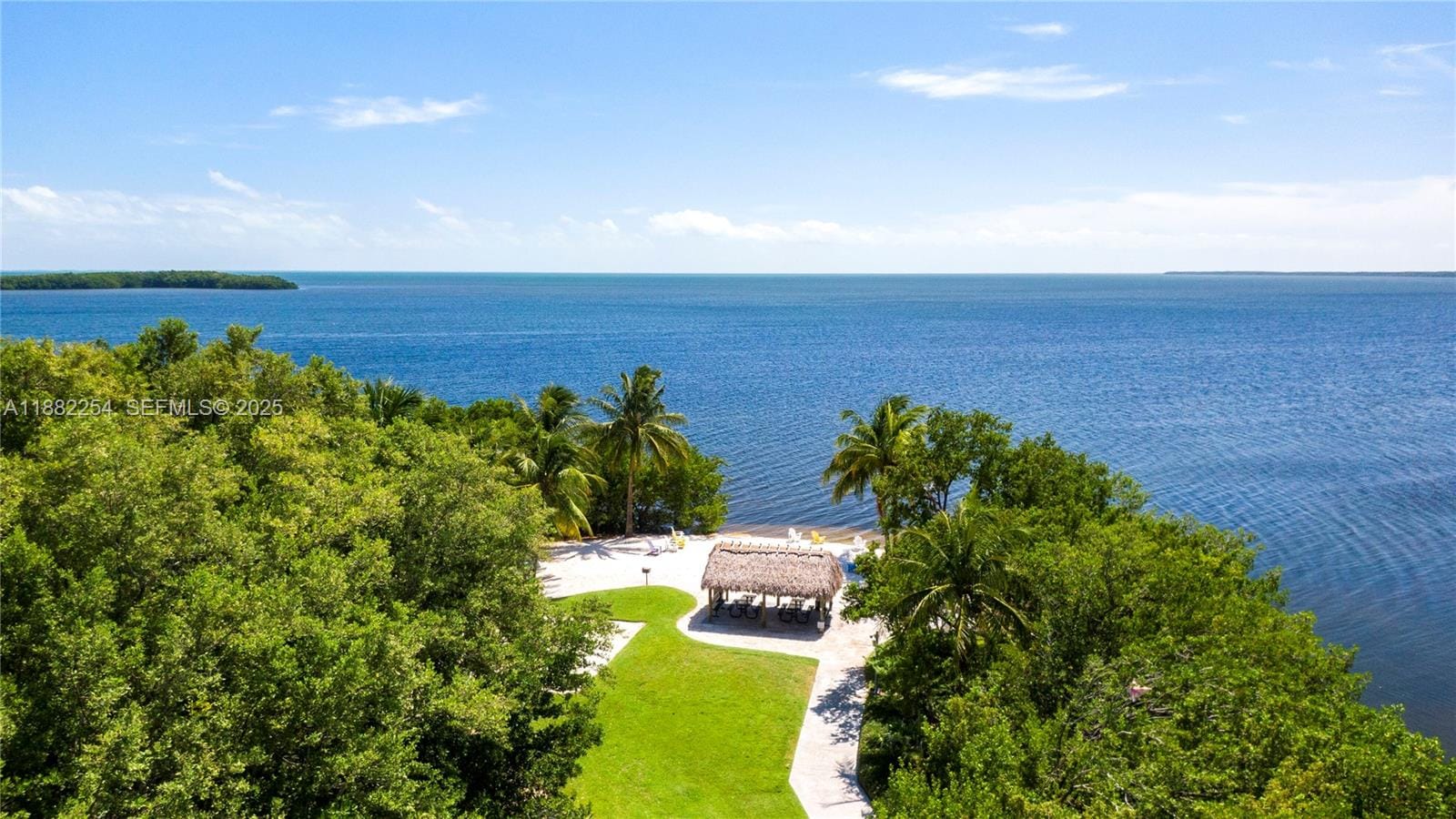 5863 Paradise Point Drive, Palmetto Bay, FL 33157 photo 18