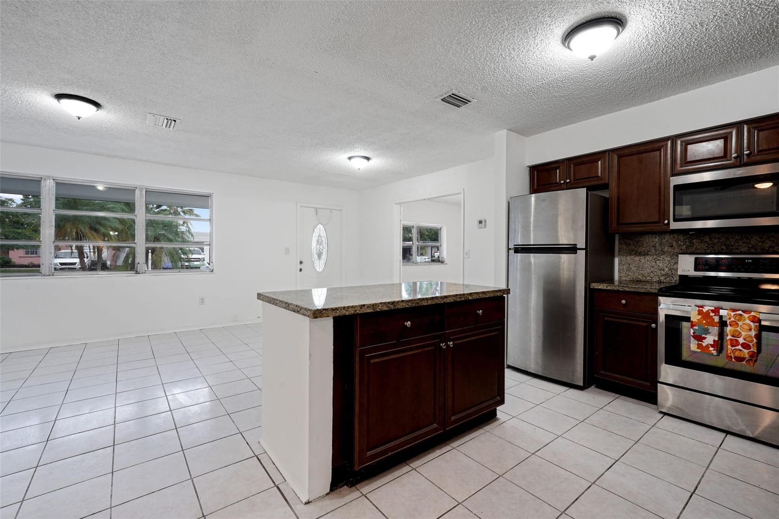 8461 NW 14th Street, Pembroke Pines, FL 33024 photo 13
