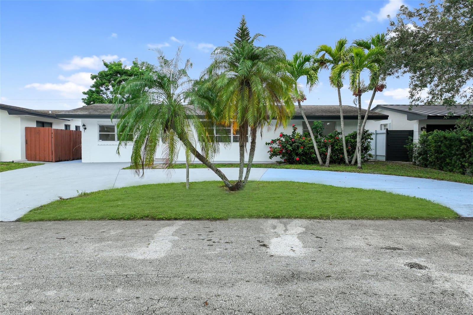 8461 NW 14th Street — photo 3