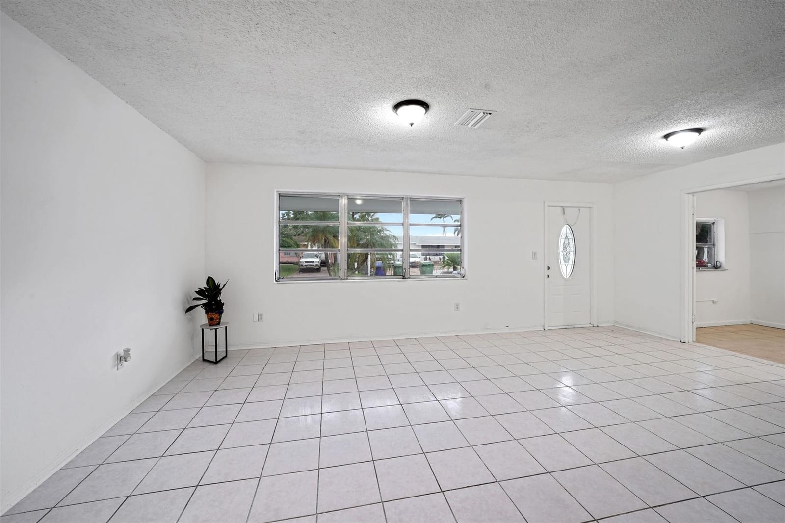 8461 NW 14th Street — photo 9