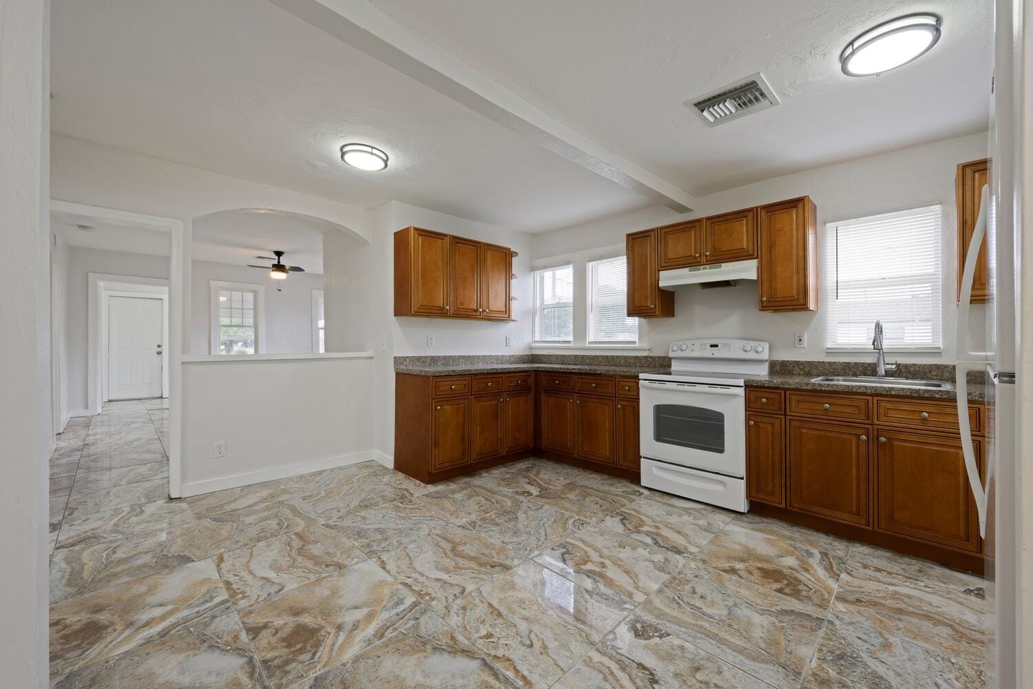 701 Washington Avenue — photo 8