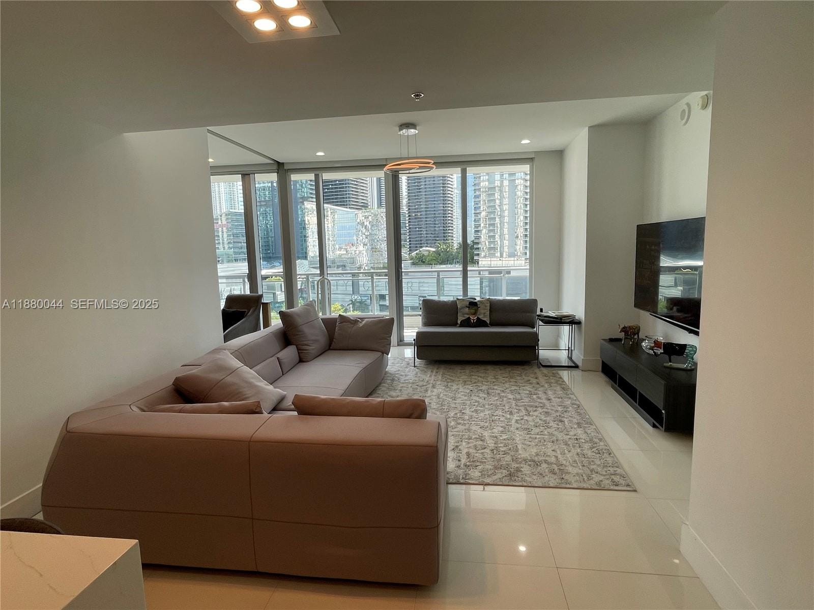 92 SW 3rd Street 1602, Miami, FL 33130 photo 29
