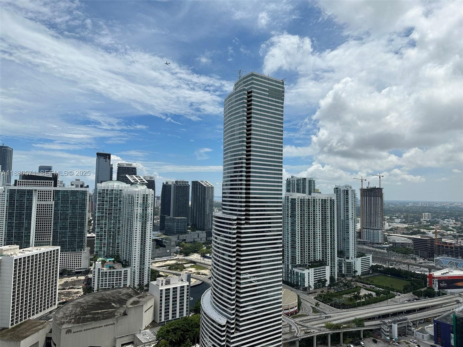 151 SE 1st Street 2711, Miami, FL 33131 photo 8