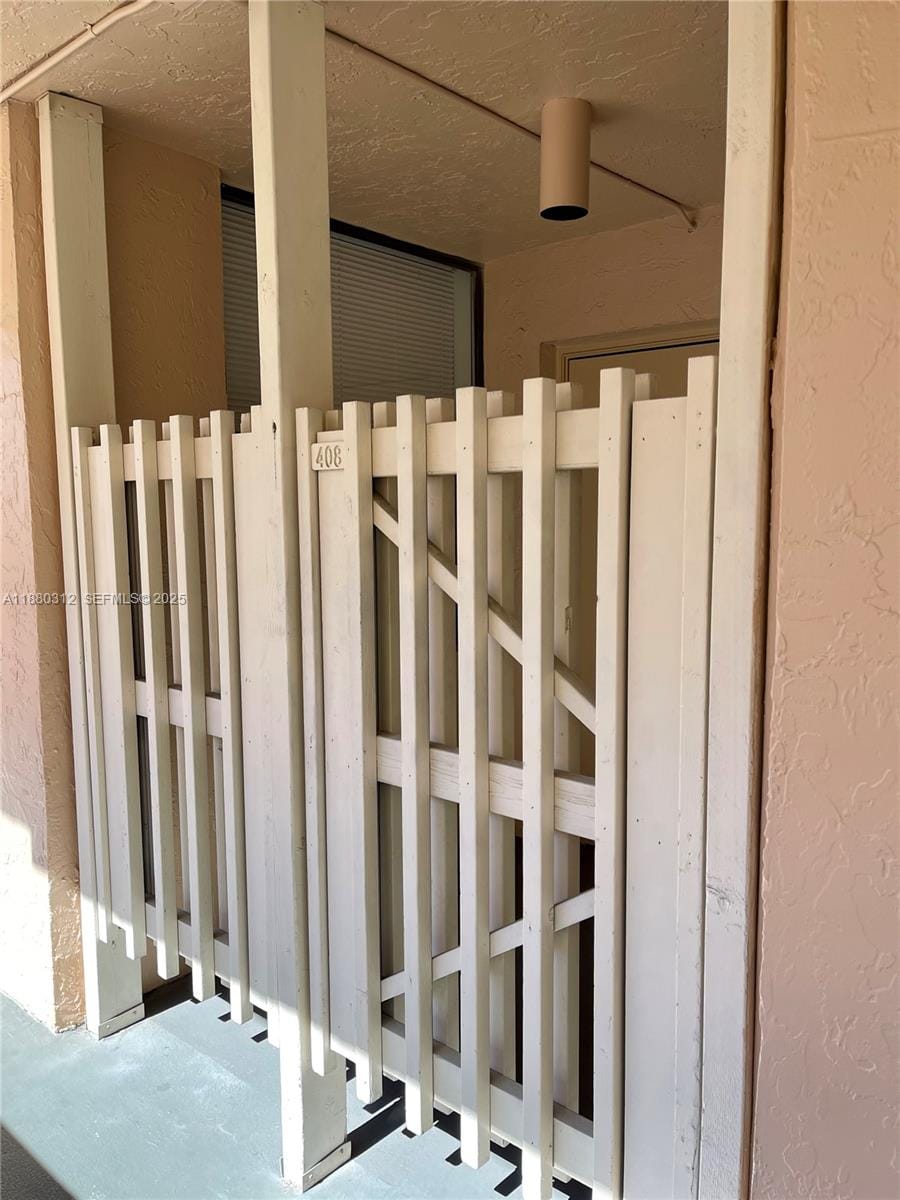 6800 Cypress Road 408 — photo 2