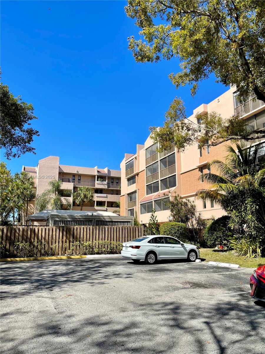6800 Cypress Road 408, Plantation, FL 33317, Plantation