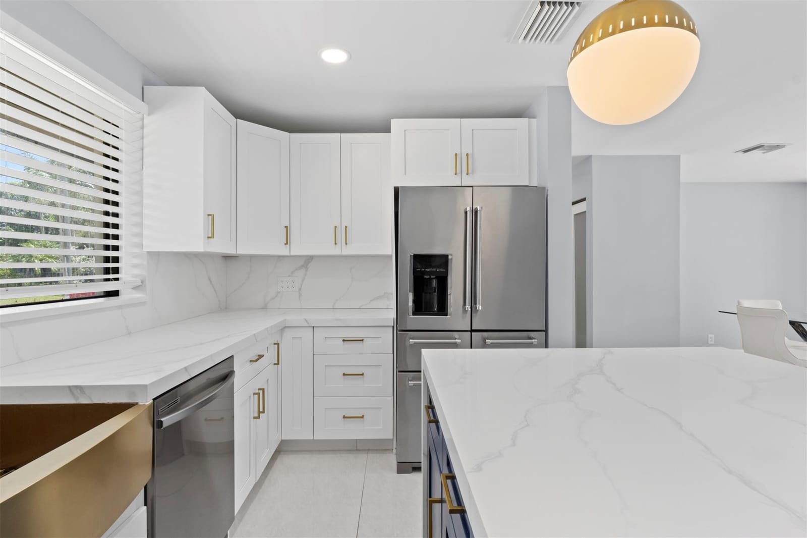 2310 NE 48th Court — photo 6