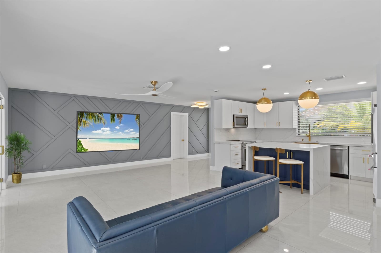 2310 NE 48th Court — photo 8