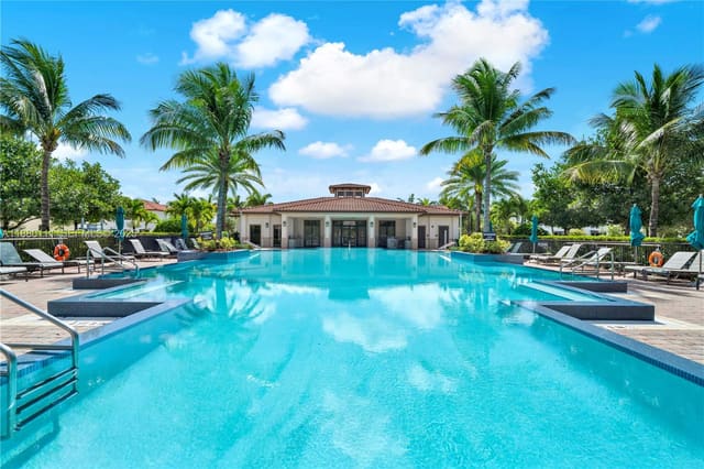 17709 SW 150th Court, sold in Venetian Parc, Miami, FL