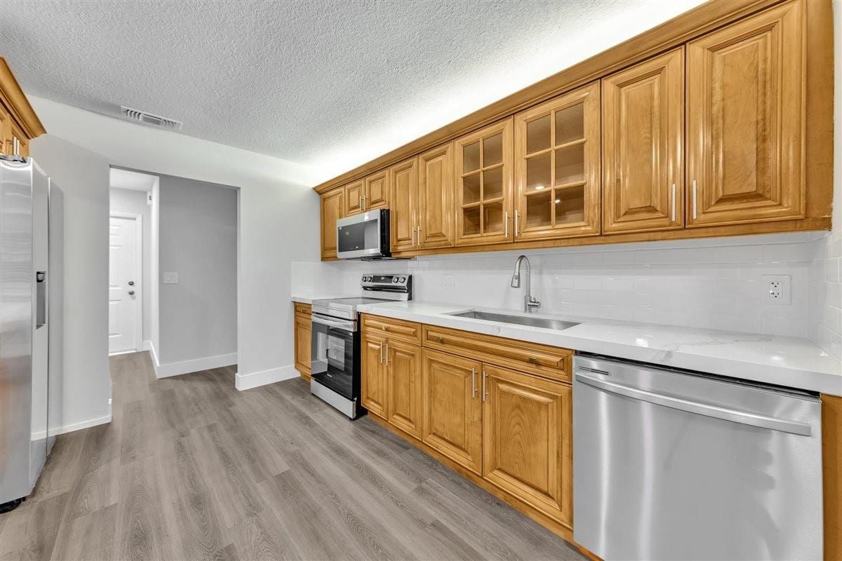8215 NW 49th Street — photo 10