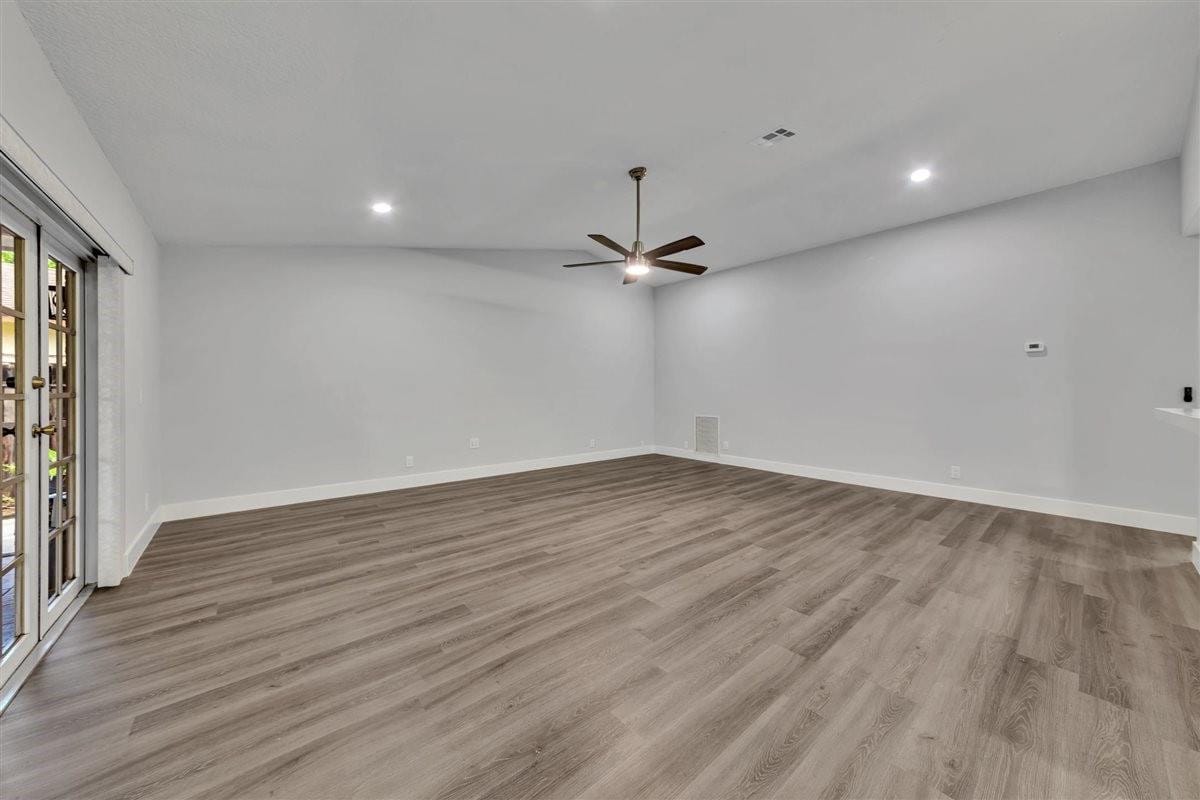 8215 NW 49th Street — photo 5
