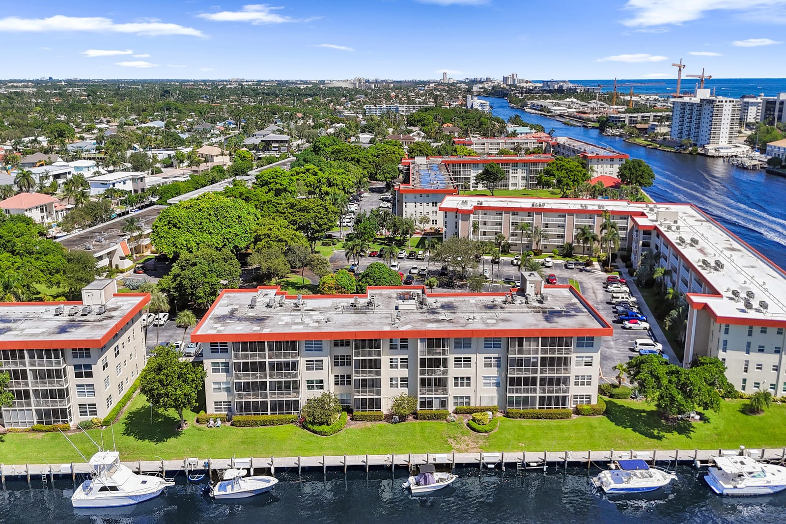 3050 NE 48th Court 303, Lighthouse Point, FL 33064