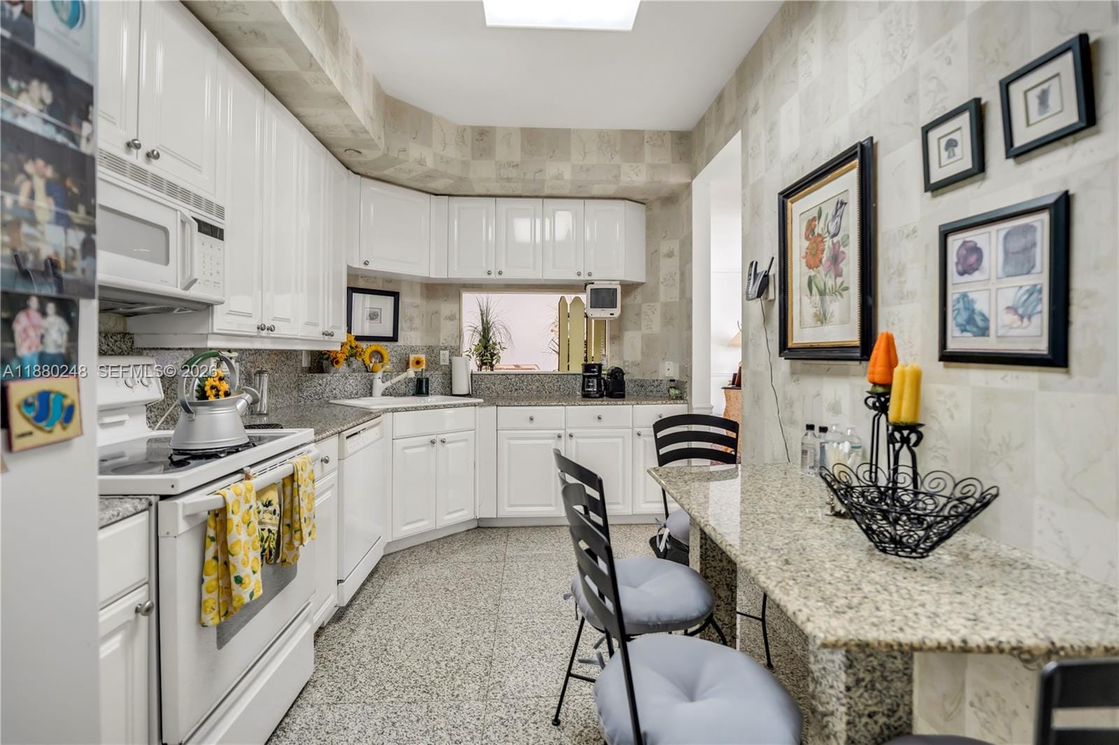 888 Brickell Key Drive 1807, Miami, FL 33131 photo 24